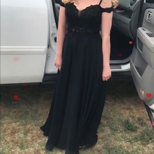 black prom dress